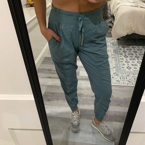 Lulu lemon Dance Studio Mid-Rise Jogger Full Length